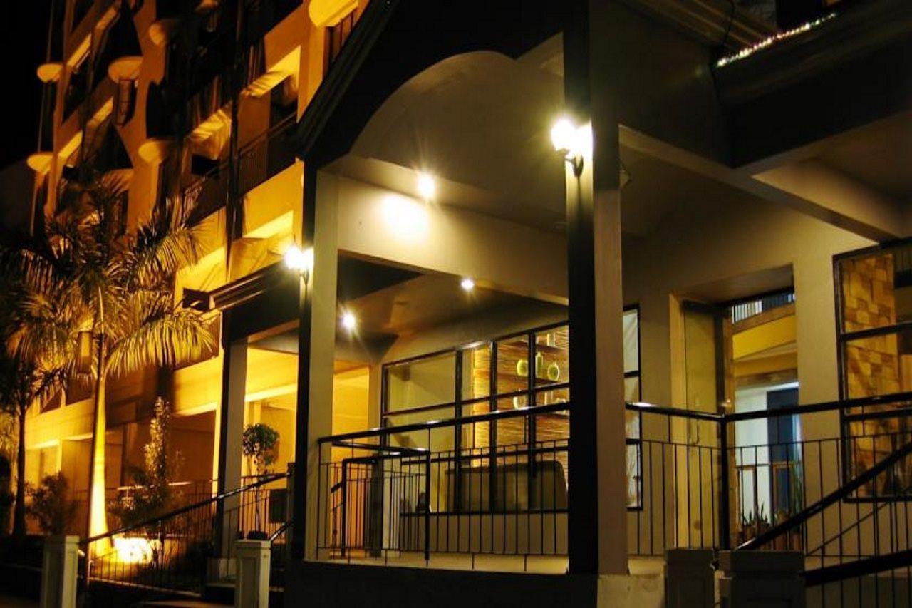 Lancaster Hotel Cebu Lapu-Lapu City Eksteriør bilde