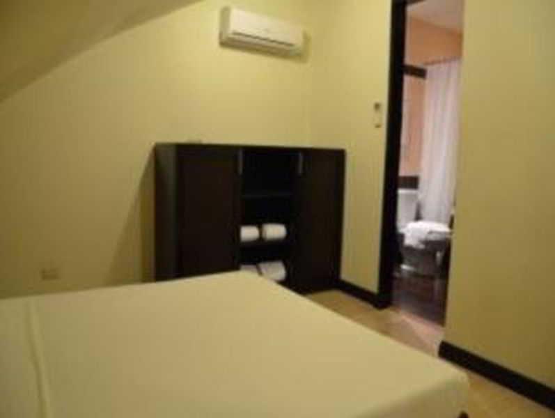 Lancaster Hotel Cebu Lapu-Lapu City Eksteriør bilde